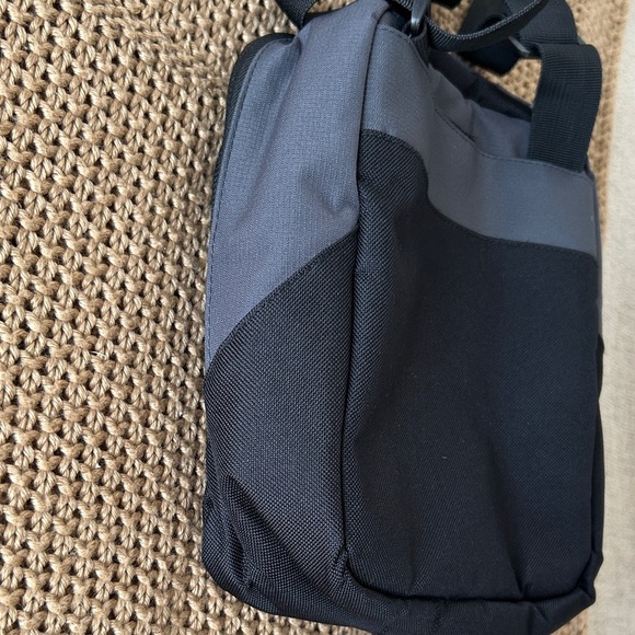 Nike Black and Gray Men's Messenger Bag - Picture 2 of 9